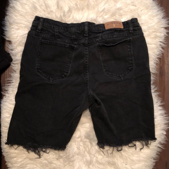 Distressed Rider’s Bermuda Shorts - Picture 2 of 3